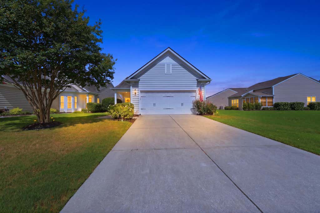 Photo of 204 Waterfront Park Drive, Summerville, SC 29486 (MLS # 26020866)