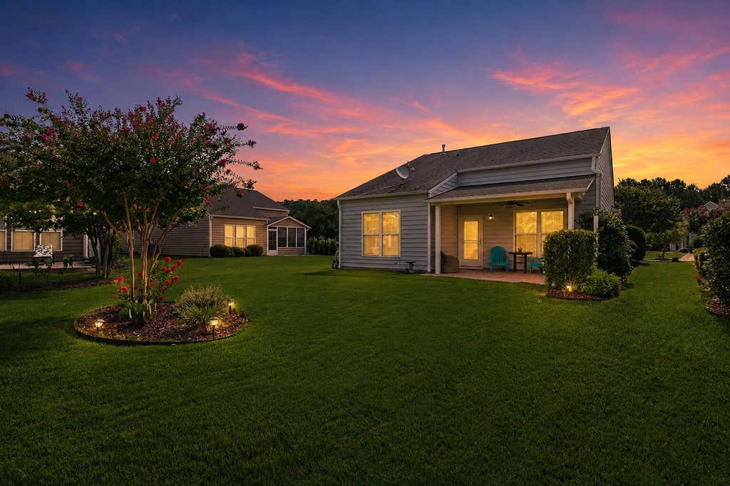 Photo of 204 Waterfront Park Drive, Summerville, SC 29486 (MLS # 26020866)