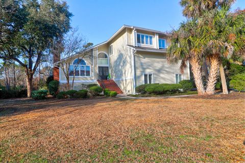 Photo of 1784 Omni Boulevard, Mount Pleasant, SC 29466 (MLS # 25018500)