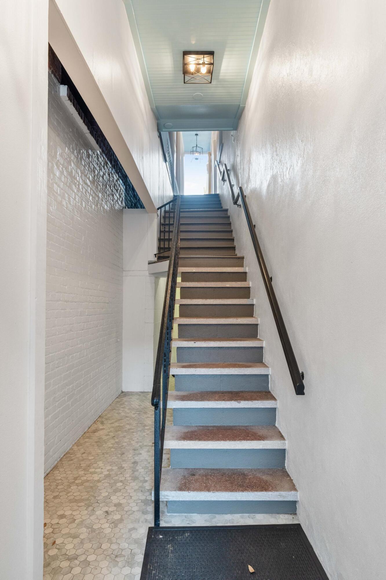 125 Meeting Street D