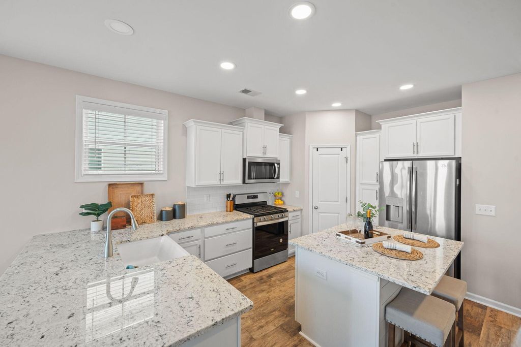 Photo of 728 Sportsman Road, Moncks Corner, SC 29461 (MLS # 26002584)