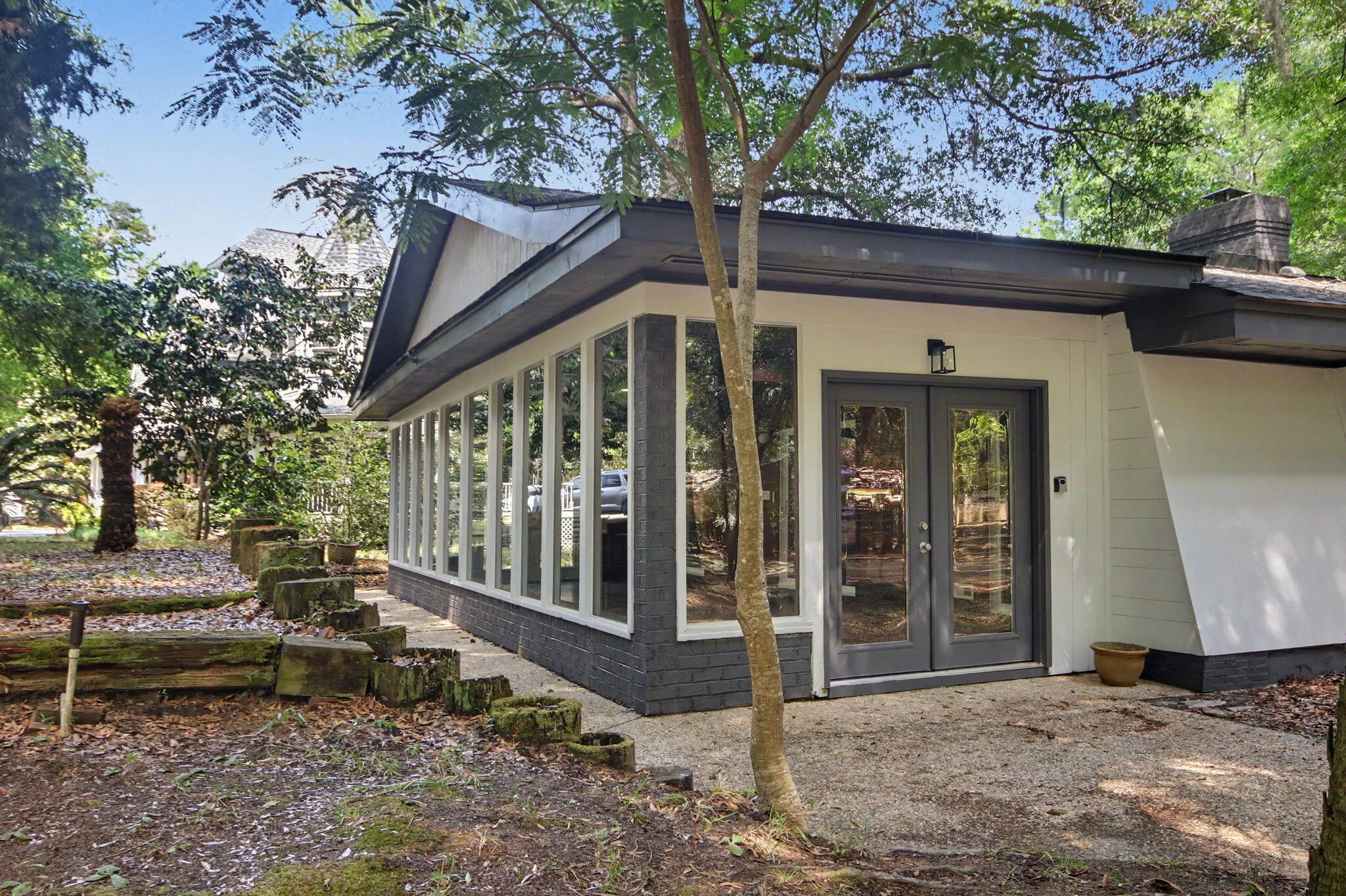 106 Weston Drive
