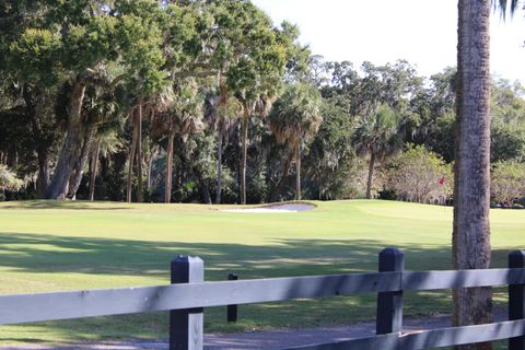 A home in Edisto Beach