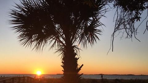 A home in Edisto Beach