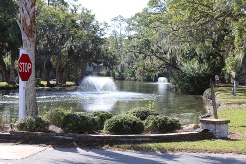 A home in Edisto Beach