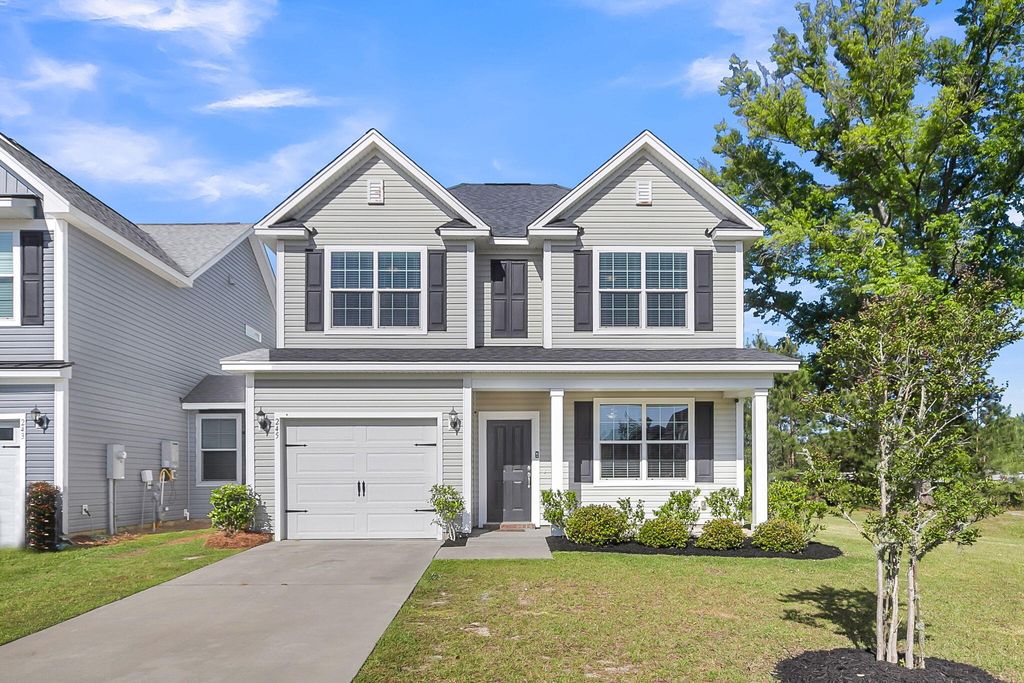 Photo of 245 Mcclellan Way, Summerville, SC 29483 (MLS # 26010565)
