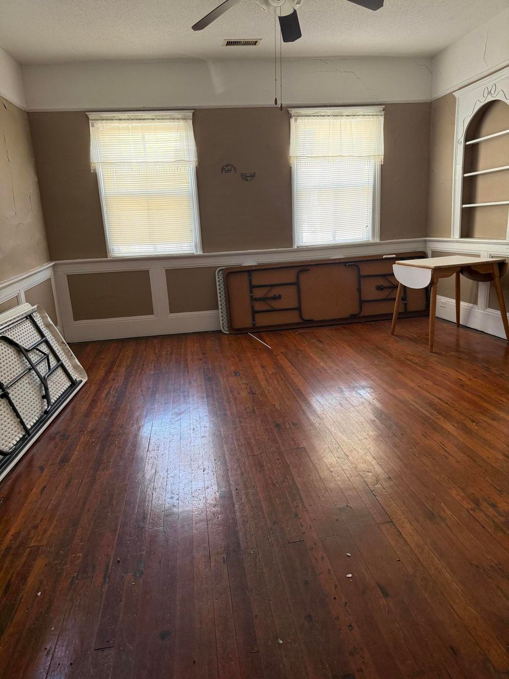 Photo of 9 Killians Street, Charleston, SC 29403 (MLS # 26009846)