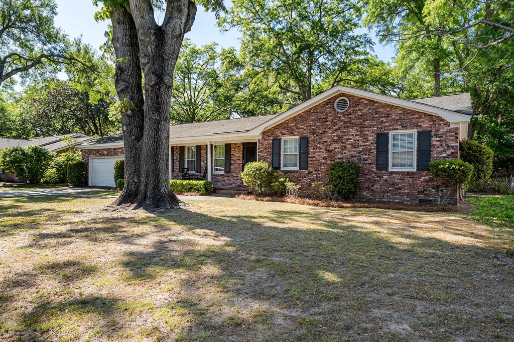 Photo of 1318 New Castle Street, Charleston, SC 29407 (MLS # 26011467)