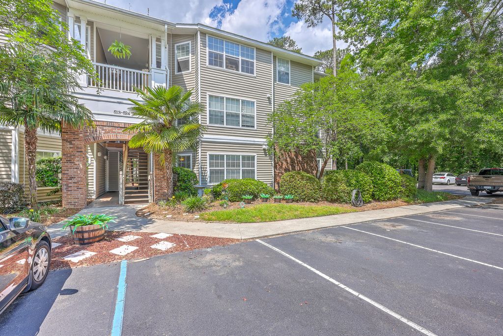 Photo of 188 Midland Parkway #516, Summerville, SC 29485 (MLS # 26009057)