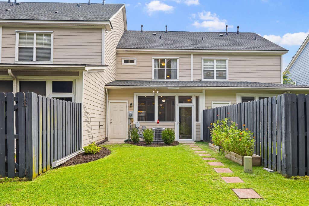 Photo of 2388 Kings Gate Lane #302, Mount Pleasant, SC 29466 (MLS # 26022146)