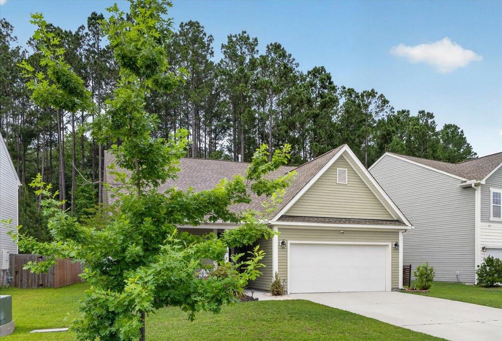 Photo of 616 Snow Owl Drive, Summerville, SC 29486 (MLS # 26013945)