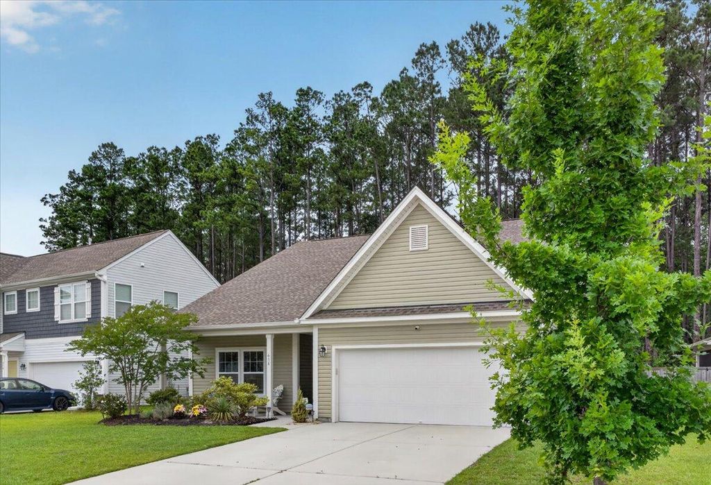 Photo of 616 Snow Owl Drive, Summerville, SC 29486 (MLS # 26013945)
