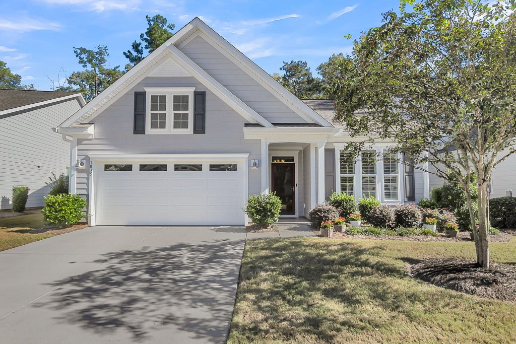 Photo of 1035 Old Field Drive, Summerville, SC 29483 (MLS # 26029054)