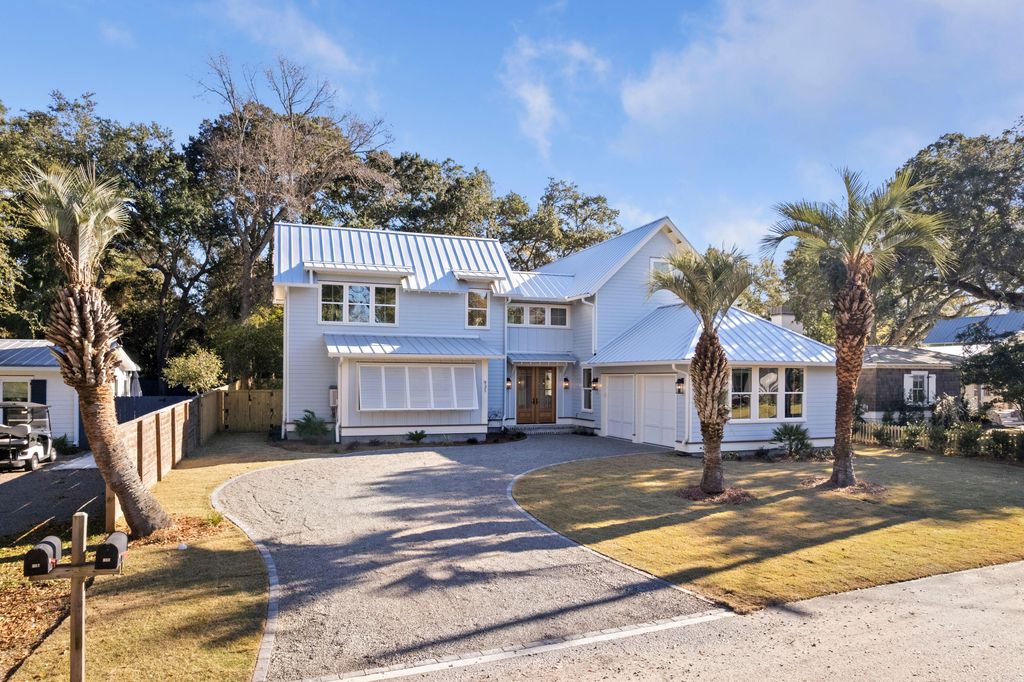 Photo of 931 Kincade Drive, Mount Pleasant, SC 29464 (MLS # 25032653)