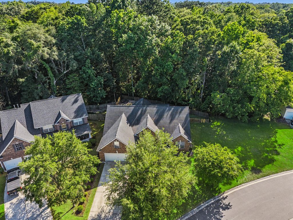 Photo of 5112 Tinston Court, Summerville, SC 29485 (MLS # 26013986)