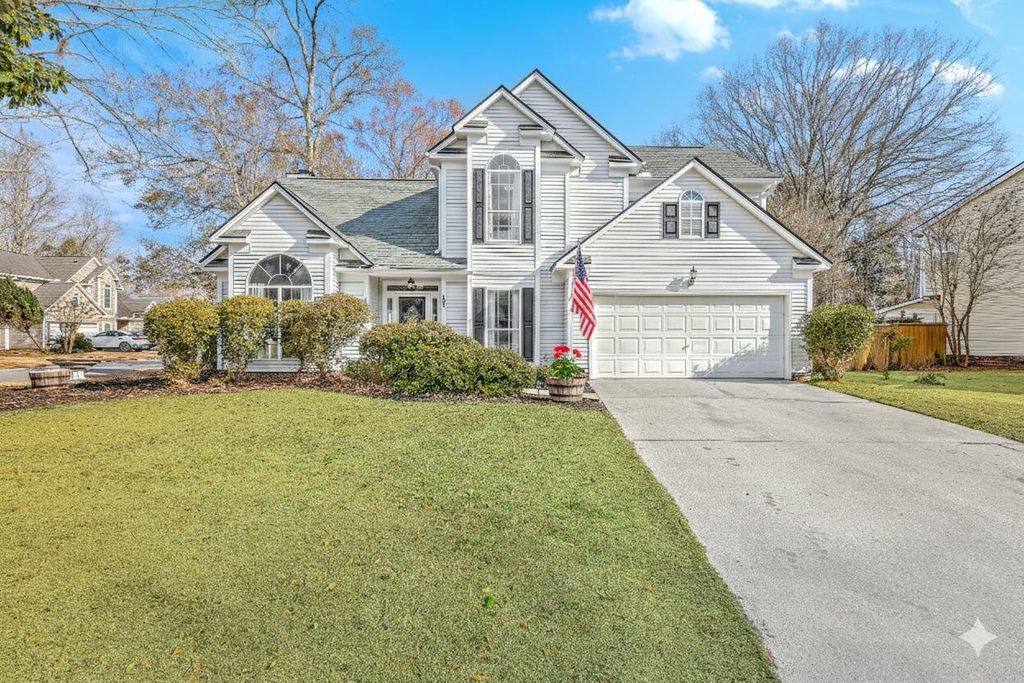 Photo of 101 Hartley Hall Court, Summerville, SC 29485 (MLS # 26003934)