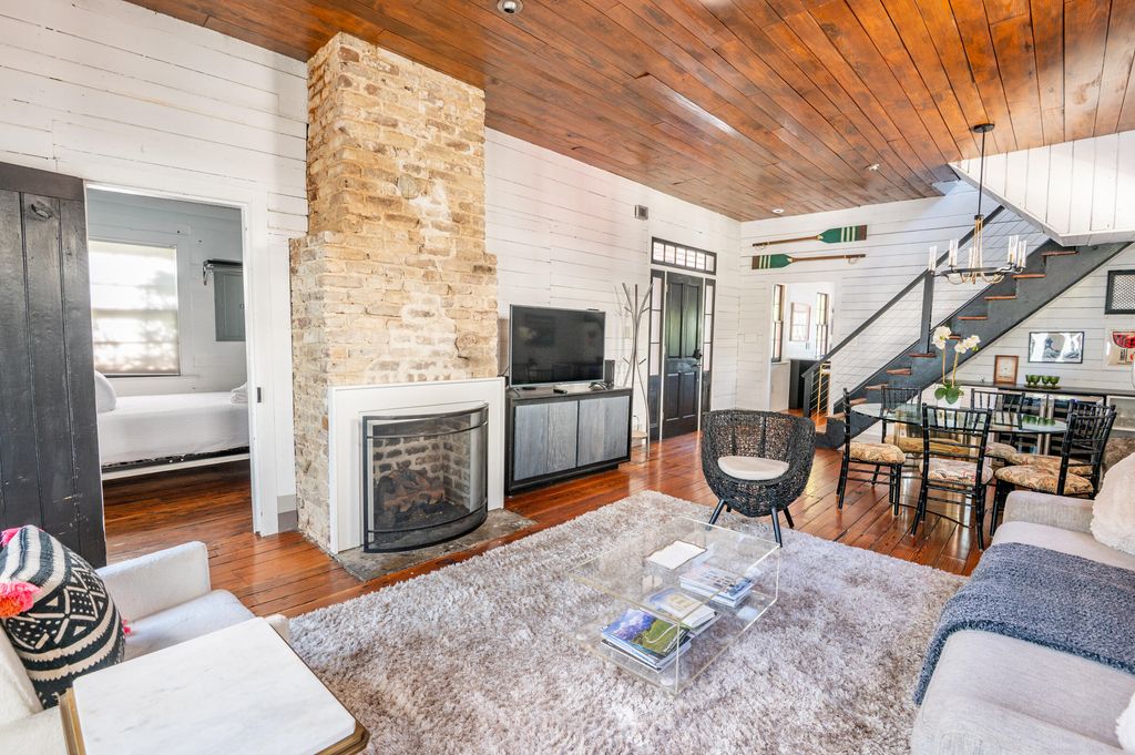 Photo of 266 Ashley Avenue, Charleston, SC 29403 (MLS # 25028990)