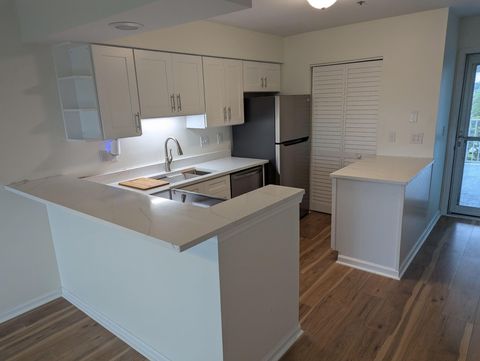 138 W Mariners Cay Drive Folly Beach SC 29439
