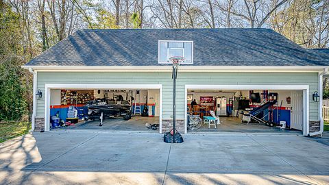 A home in Summerville