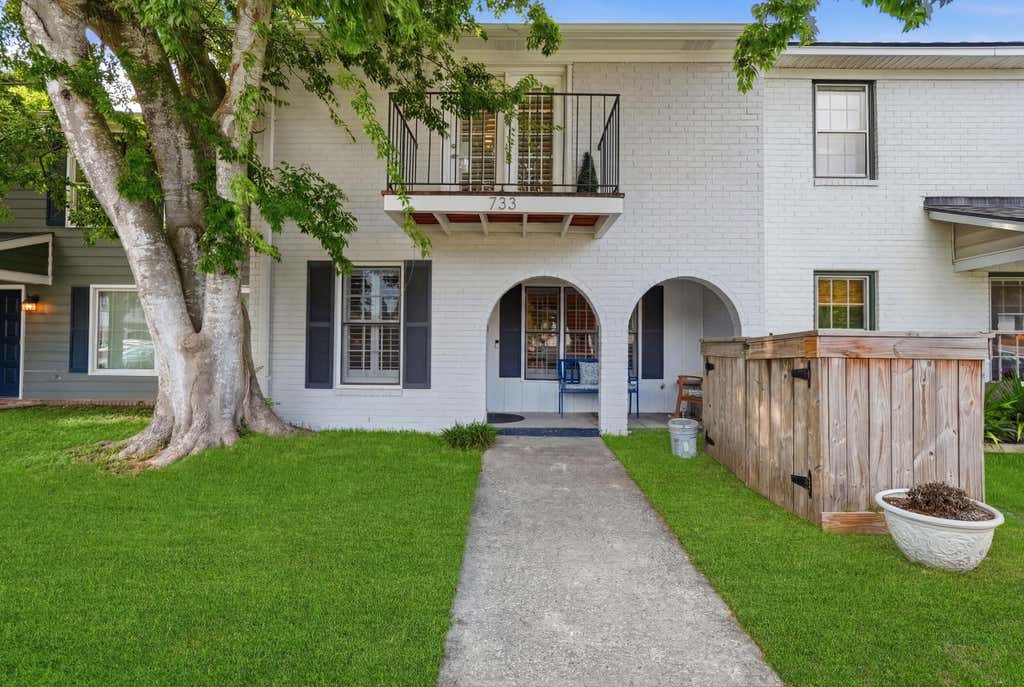 Photo of 733 Ralston Court, Mount Pleasant, SC 29464 (MLS # 26020963)