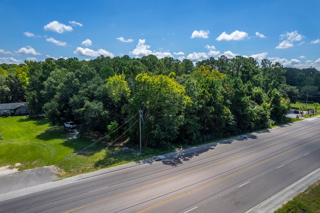 Photo of 2090 S Live Oak Drive, Moncks Corner, SC 29461 (MLS # 25025686)