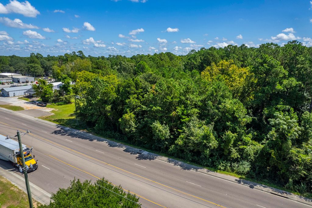 Photo of 2090 S Live Oak Drive, Moncks Corner, SC 29461 (MLS # 25025686)