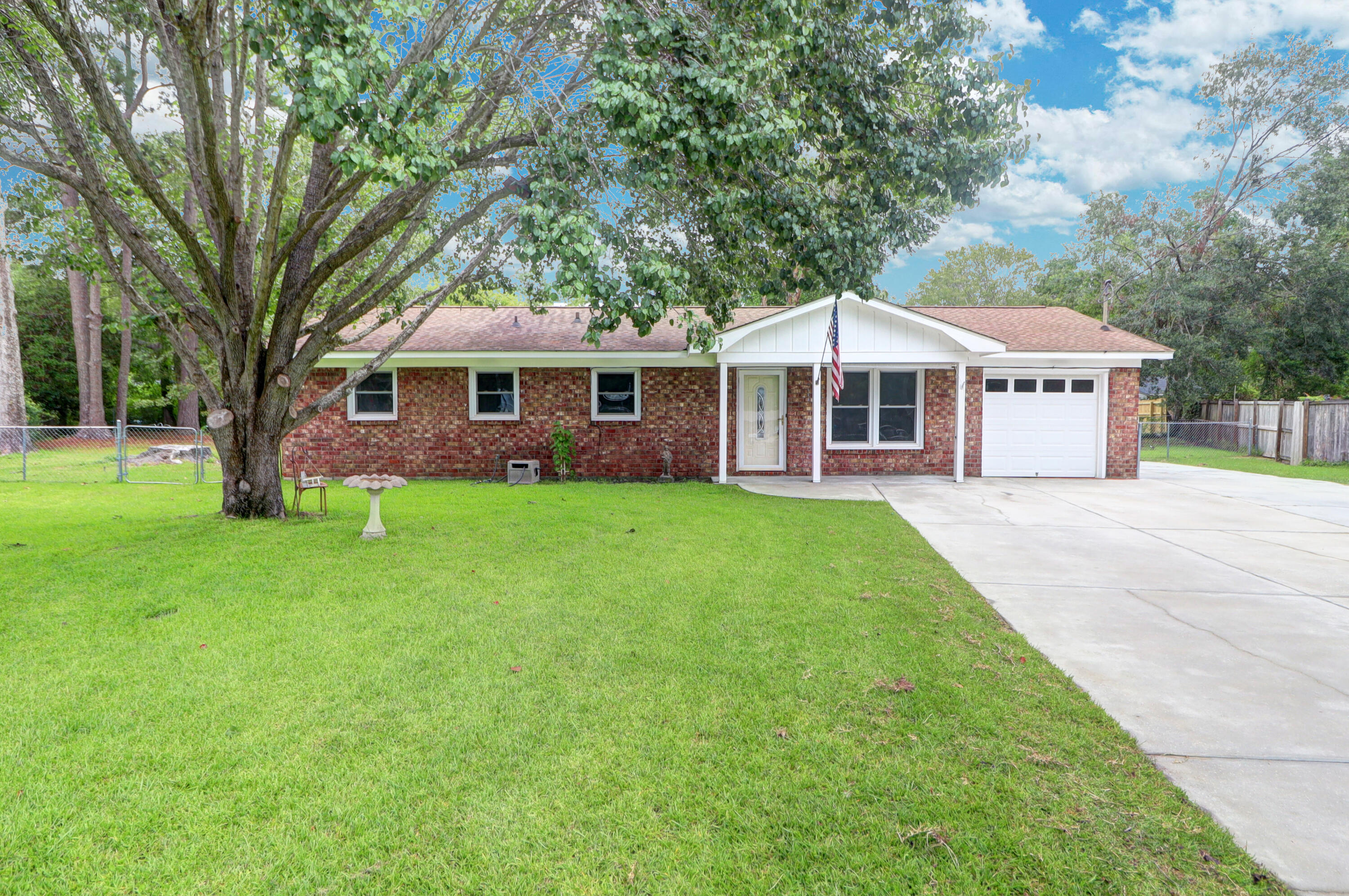 108 Robin Court