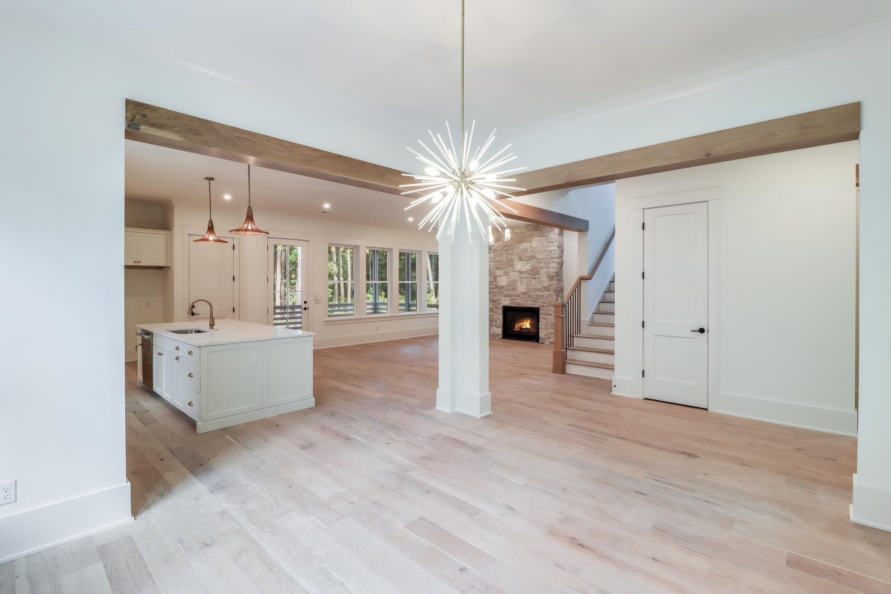 Photo 8 of 40 of 1611 Zurlo Way house