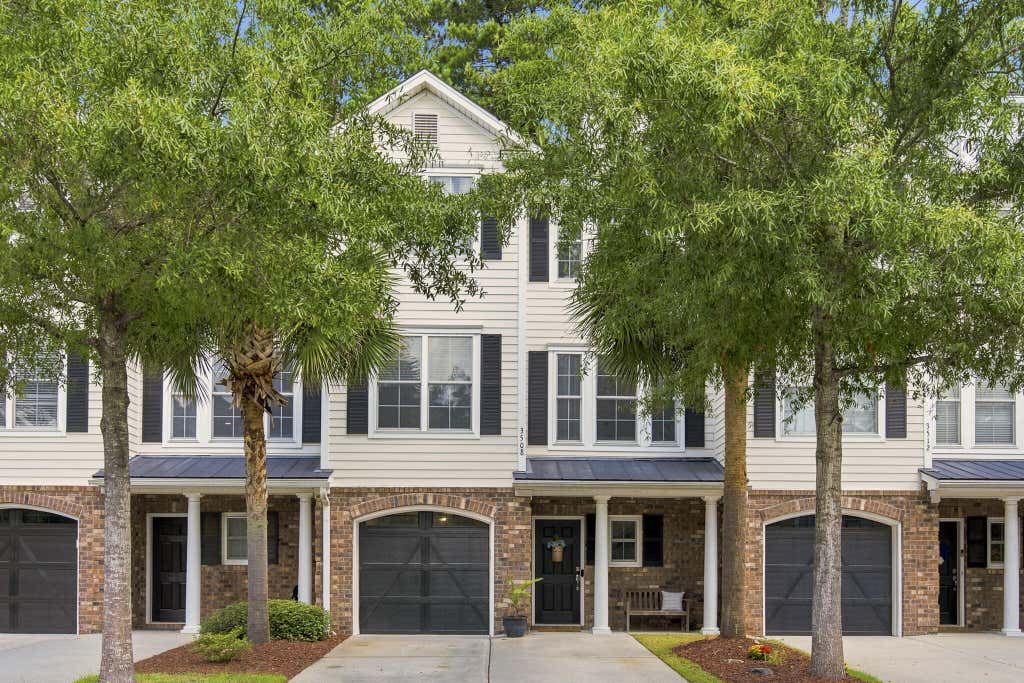 Photo of 3508 Bagley Drive, Mount Pleasant, SC 29466 (MLS # 26019582)