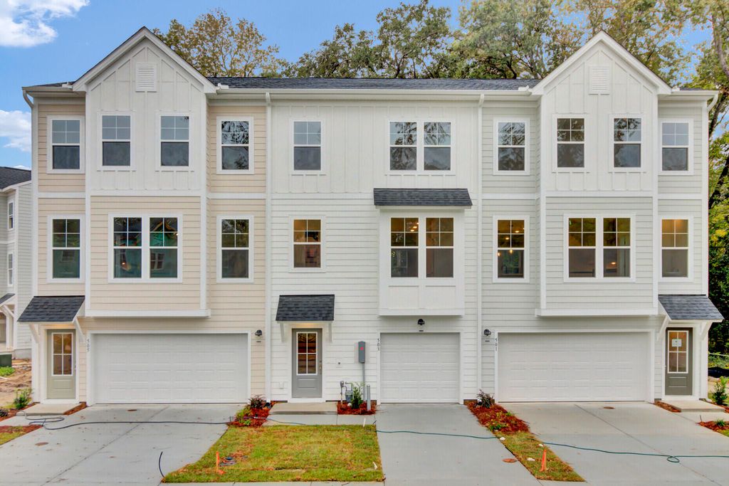 Photo of 505 Caledon Court, Johns Island, SC 29455 (MLS # 25032814)