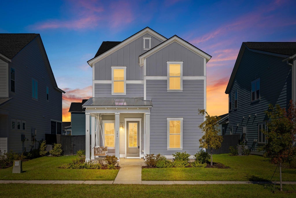 Photo of 106 E Morton Street, Summerville, SC 29486 (MLS # 26028891)