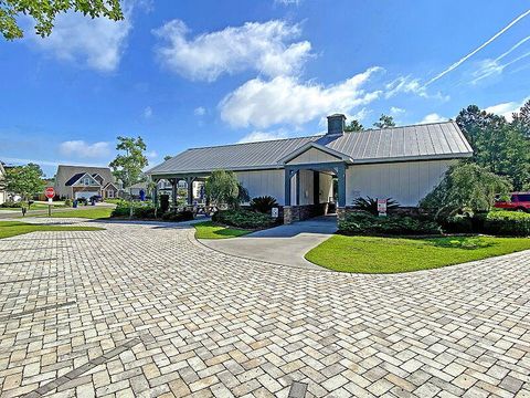 A home in Moncks Corner