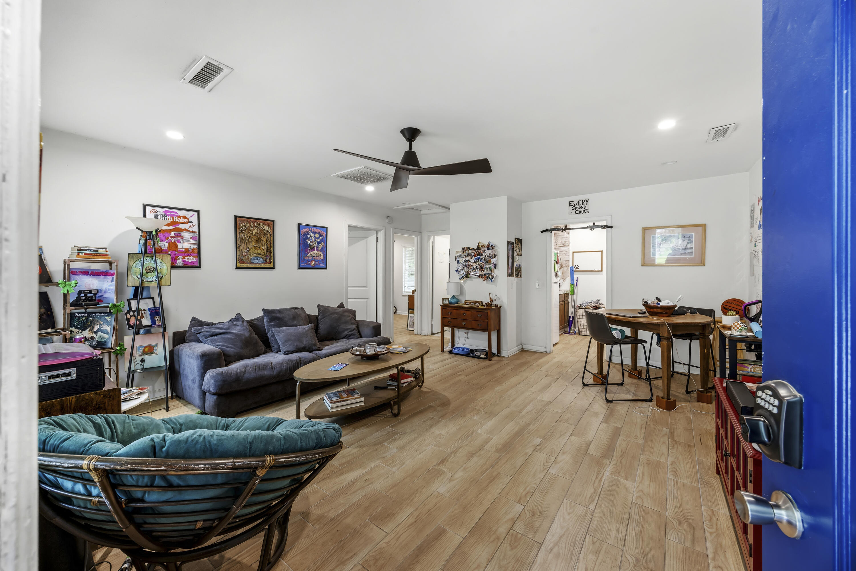4630 Oakwood Avenue A&B