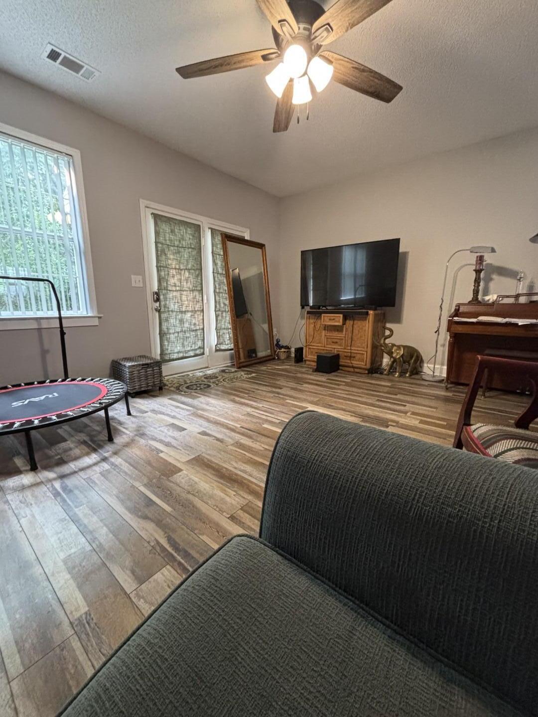 4577 Great Oak Drive
