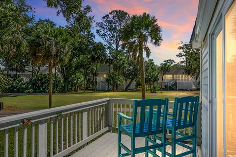 A home in Edisto Island