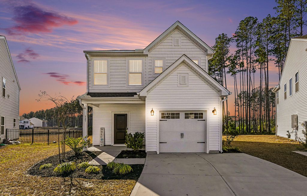 Photo of 523 Purple Finch Road, Summerville, SC 29486 (MLS # 26000151)