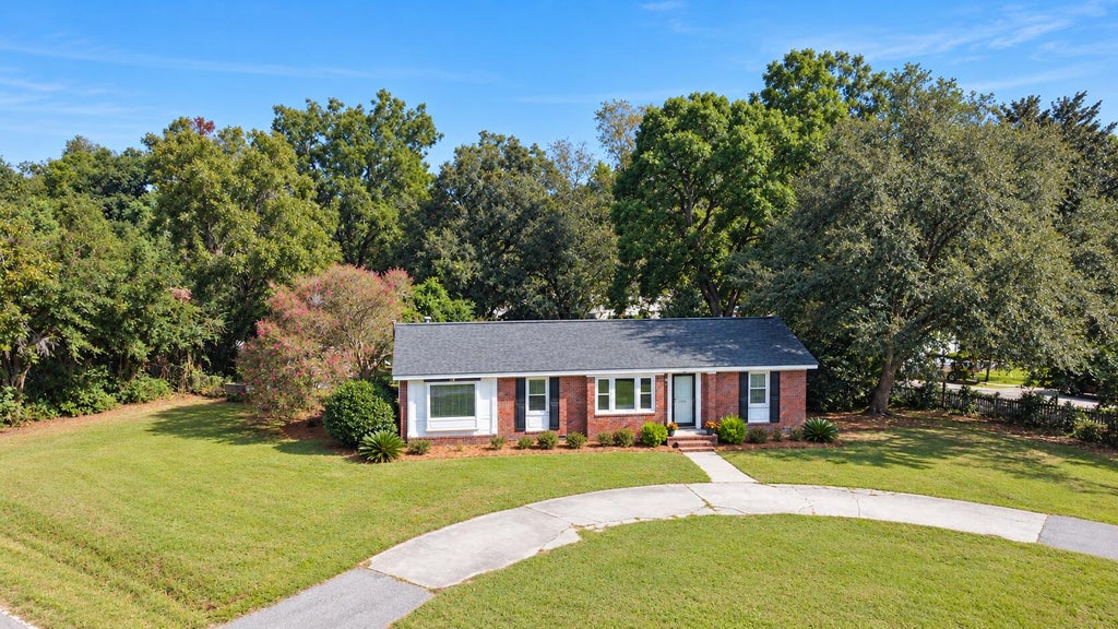 Photo of 1176 Winborn Drive, Charleston, SC 29412 (MLS # 26027039)