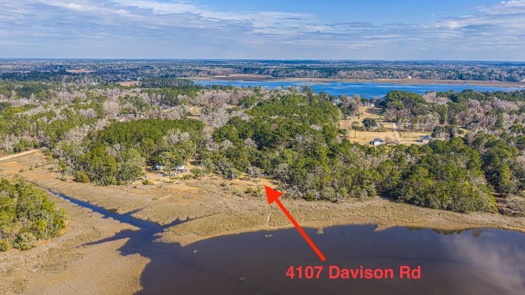 Photo of 4107 Davison Road, Ravenel, SC 29470 (MLS # 26002917)