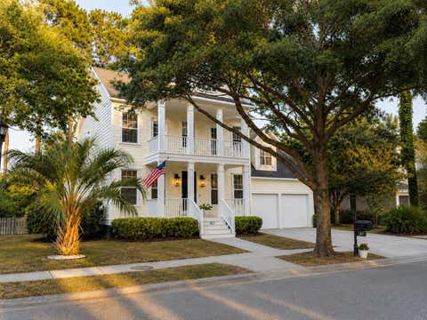 Photo of 1627 Ellsworth Street, Mount Pleasant, SC 29466 (MLS # 26017042)