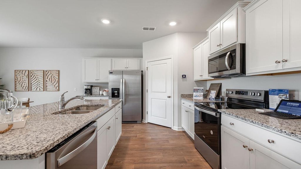 Photo of 1045 Laurel Oaks Drive, Summerville, SC 29483 (MLS # 26025043)