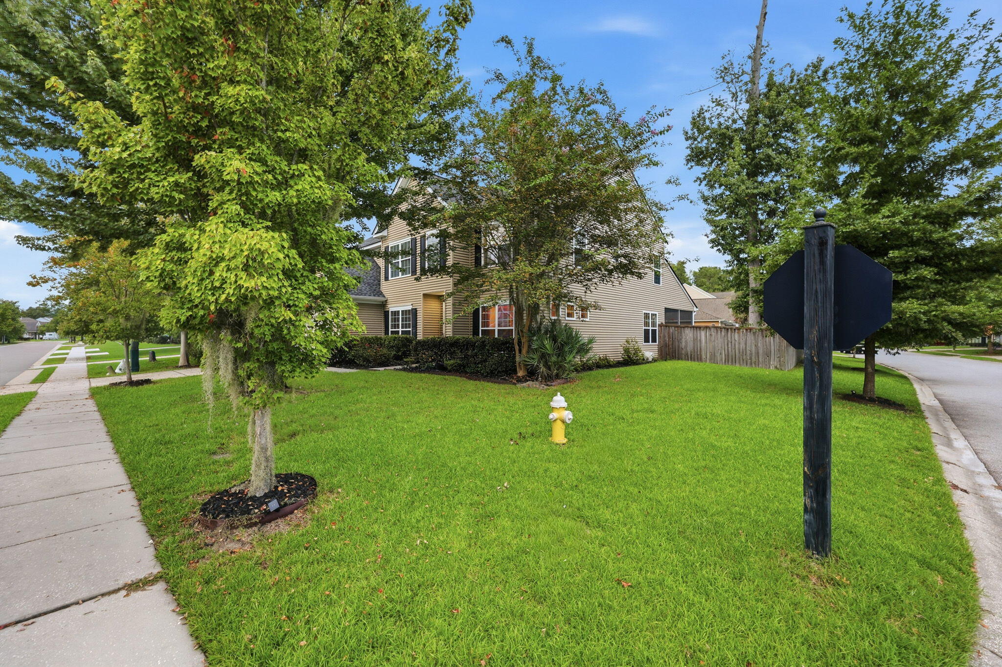 8512 Marsh Overlook