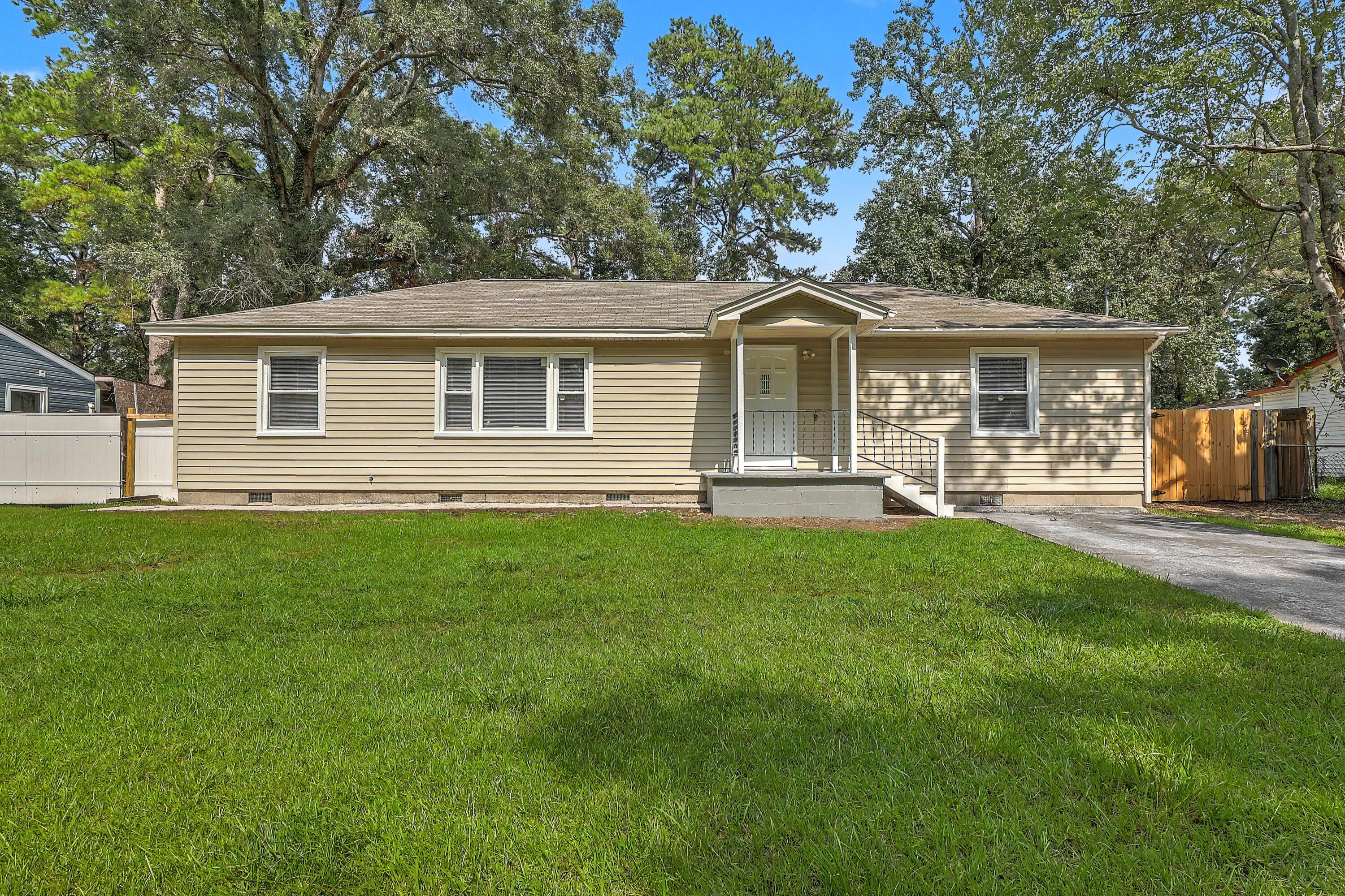 7620 Winchester Street, North Charleston, SC, 29420