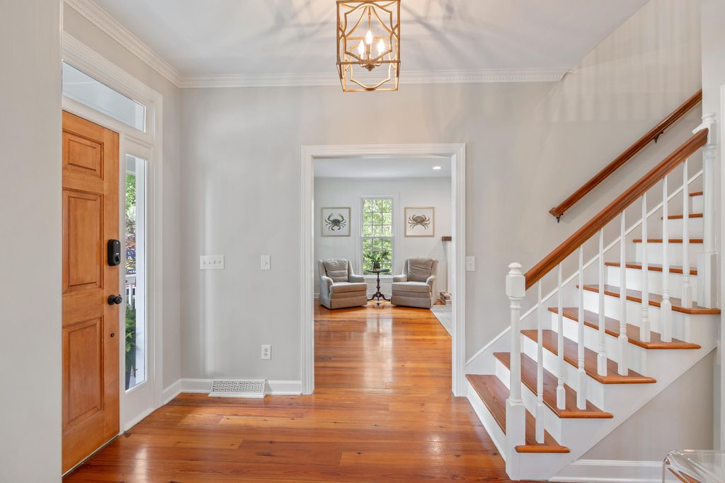 Photo of 610 Hobcaw Bluff Drive, Mount Pleasant, SC 29464 (MLS # 26013399)