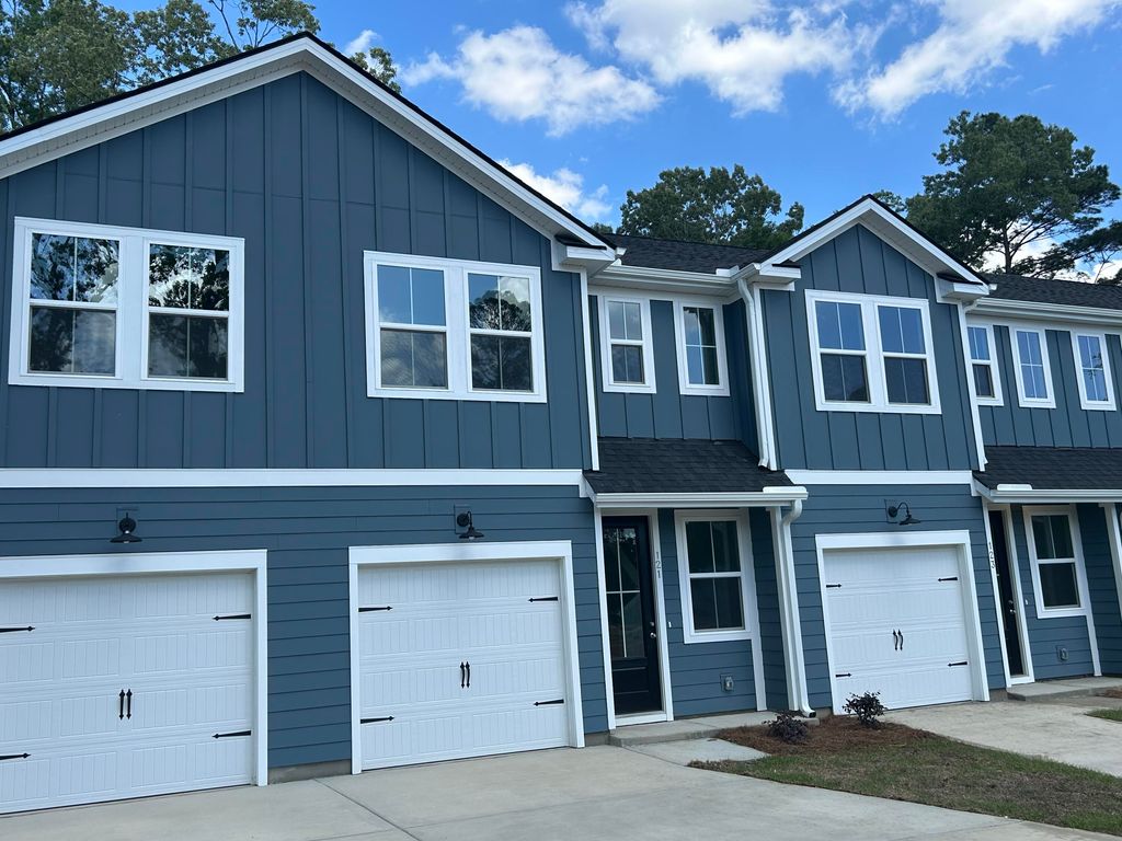 Photo of 121 Berry Shoals Drive, Summerville, SC 29485 (MLS # 26010983)