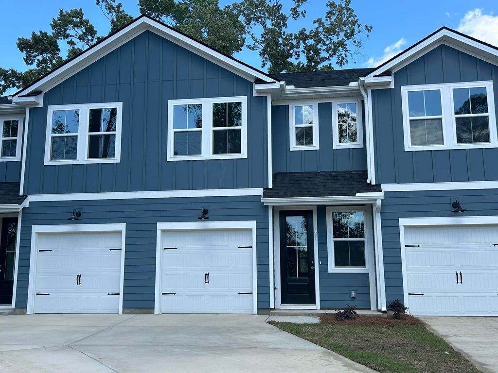 Photo of 121 Berry Shoals Drive, Summerville, SC 29485 (MLS # 26010983)