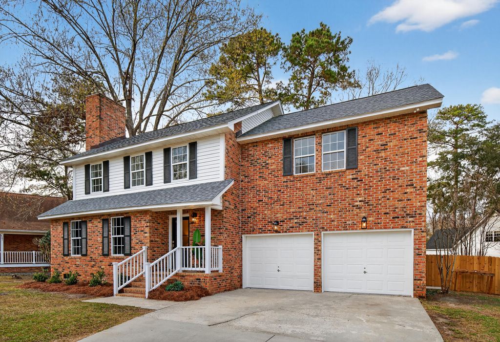 Photo of 1017 Crooked Stick Court, Summerville, SC 29483 (MLS # 26005916)