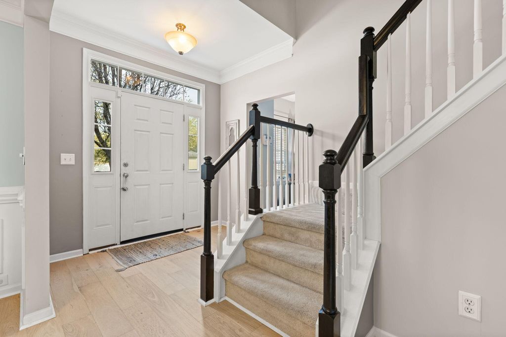 Photo of 5253 Lenora Drive, Summerville, SC 29485 (MLS # 26006913)