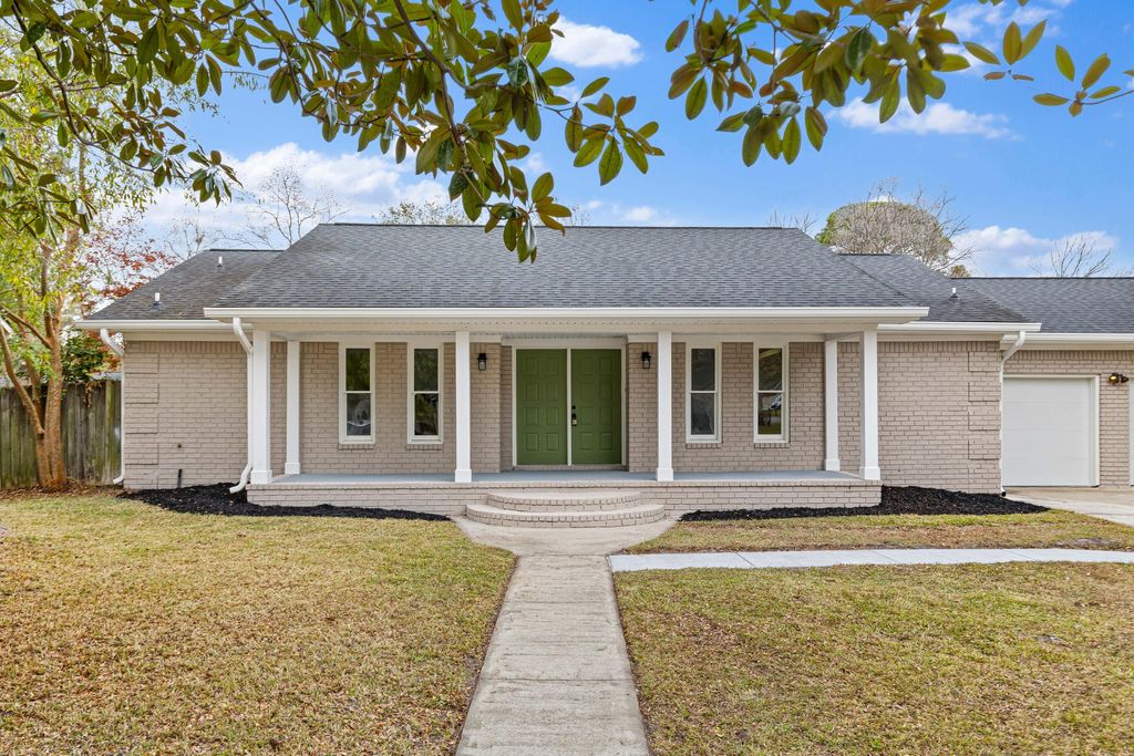 Photo of 100 Brevard Court, Summerville, SC 29486 (MLS # 25031602)