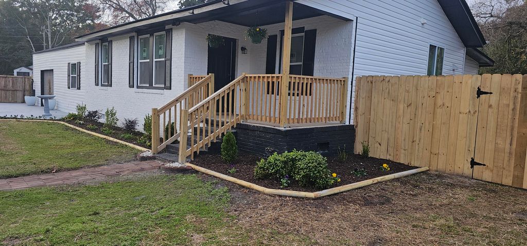 Photo of 2622 Wye Ln Lane, North Charleston, SC 29405 (MLS # 25032625)