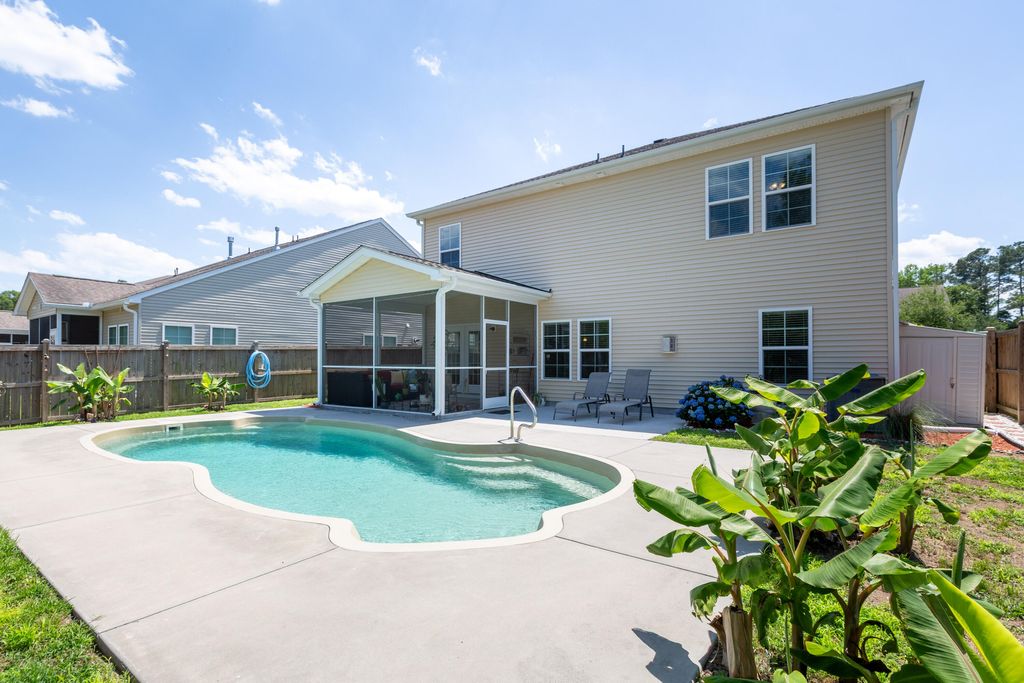 Photo of 1024 Banker Court, Mount Pleasant, SC 29429 (MLS # 26014199)